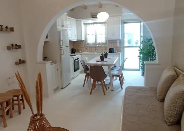 Evdion Naxos Town Апартаменты *